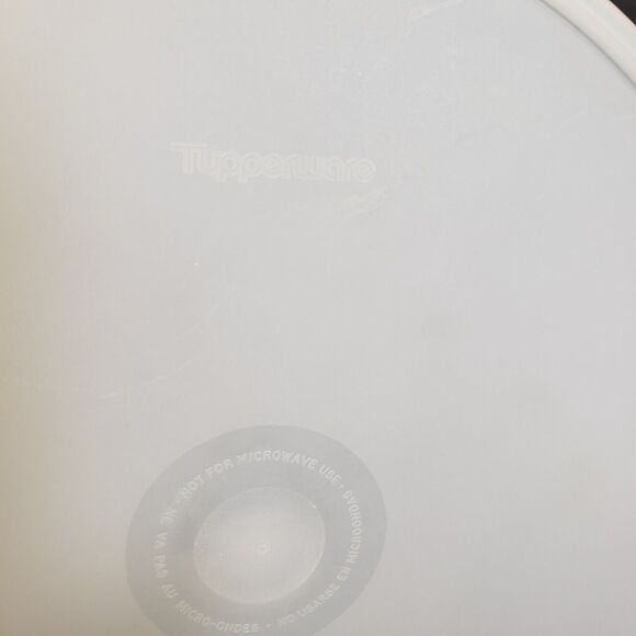 Vintage Tupperware Replacement Lid Sheer Clear Round 2197A-2   9.25" - Picture 2 of 4